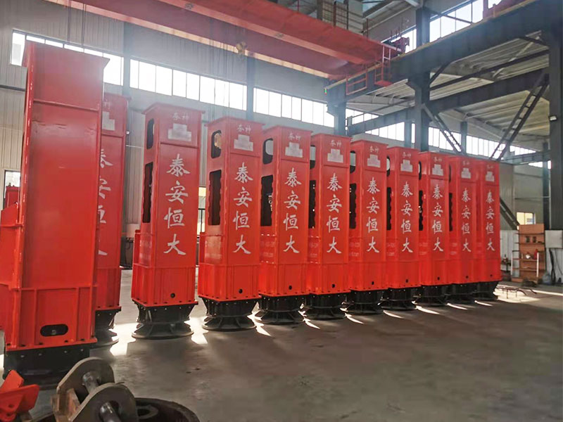 高速液壓夯實機(jī) 高速液壓夯實機(jī)